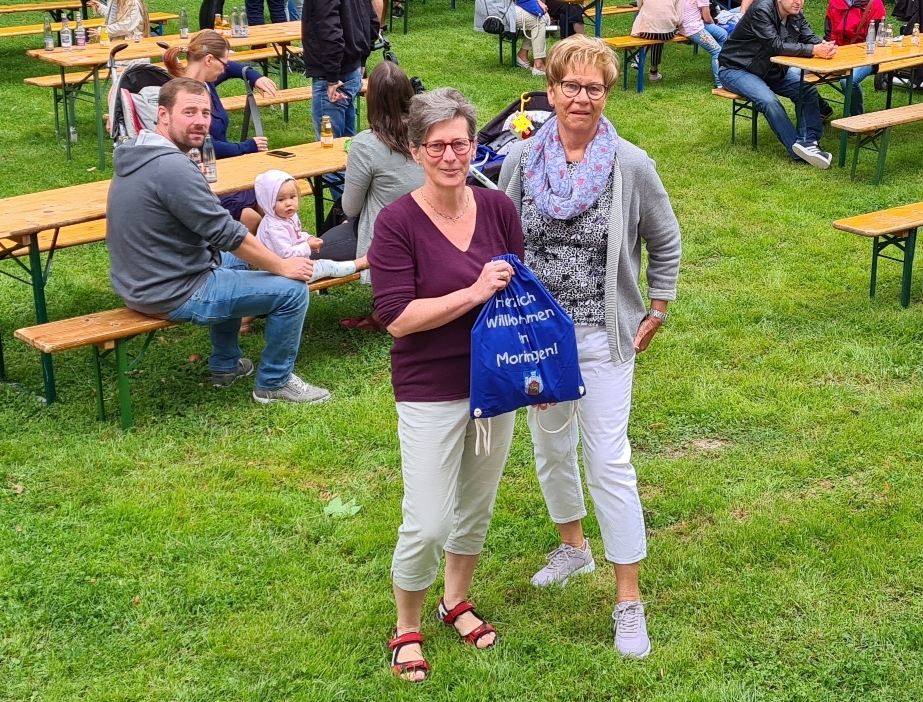 hier sind Bürgermeisterin Müller-Otte und Ratsfrau Heidi Lutze abgebildet
