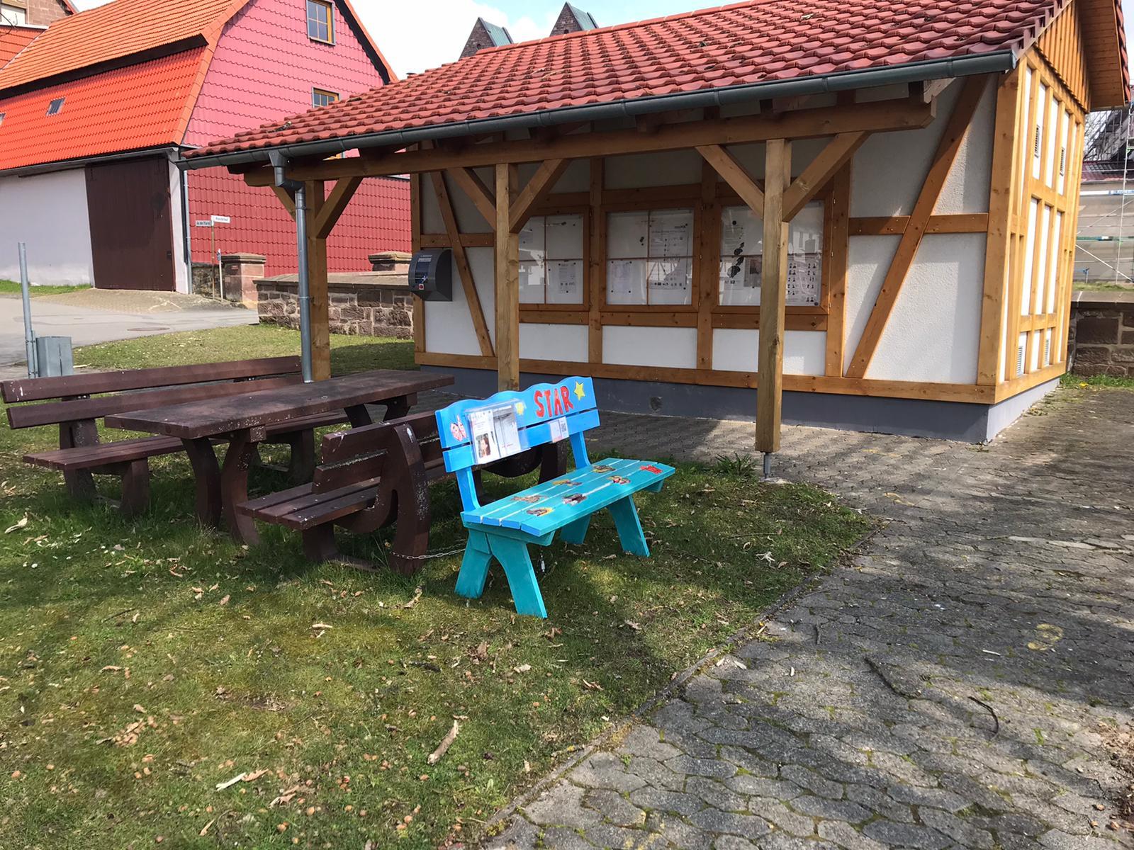 Eine Wanderbank
