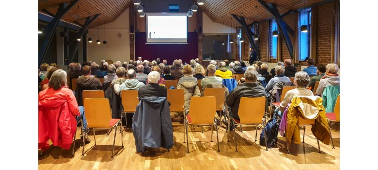 Die Stadthalle während einer Präsentation