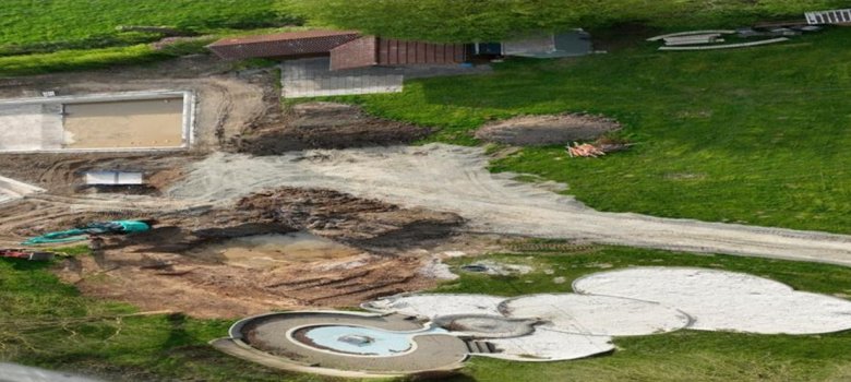 Das Bild zeigt die Baustelle aus der Vogelperspektive