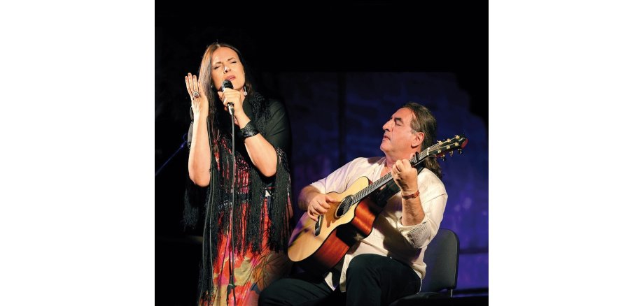 Franco Morone (Gitarre) & Raffaella Luna (Gesang)